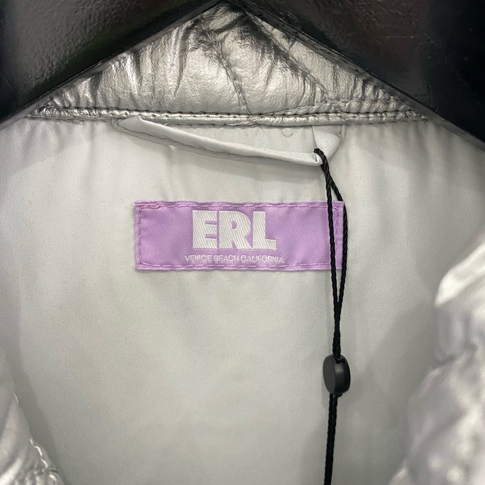 ERL
Silver Woven Puffer Vest - Picture 3 of 4